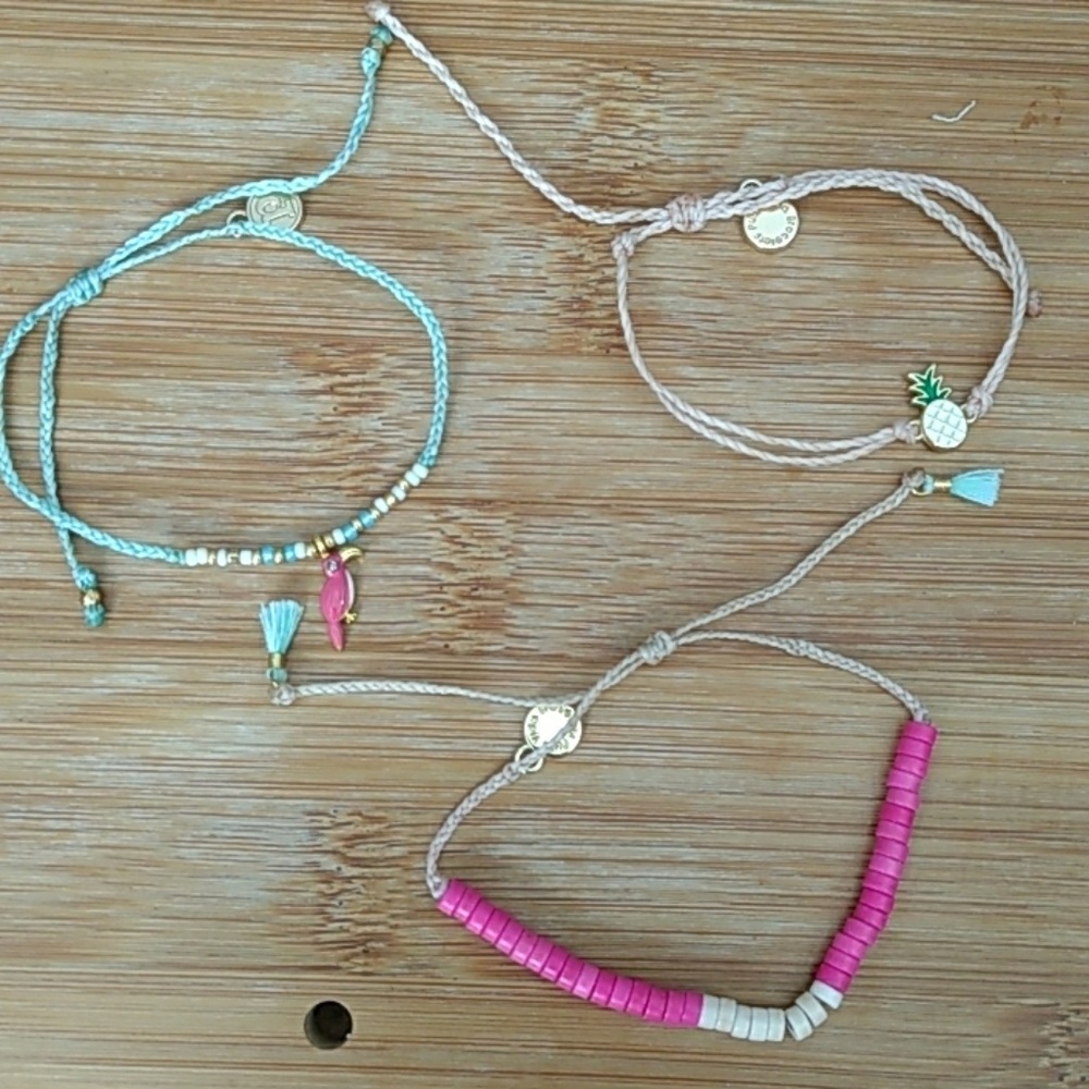 ‼️New Item‼️ Pura Vida August 2018 Monthly Club